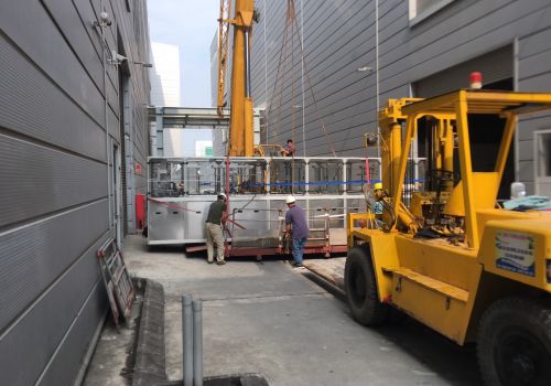 Công Ty Đông Dương thực hiện vận chuyển, nâng, cẩu, lắp đặt máy tại KCN Quang Châu, Việt Yên, Bắc Giang  
